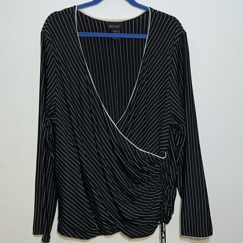 Lane Bryant Womens Wrap Long Sleeve Blouse Size 22/24